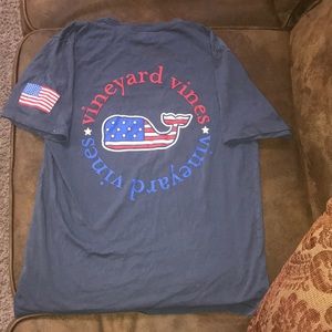 Vineyard vines T-shirt